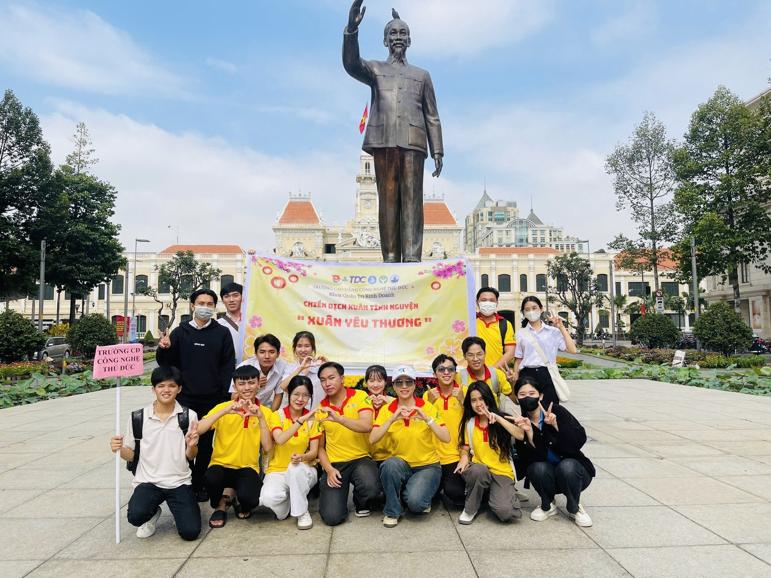 XUÂN TÌNH NGUYỆN - LAN TỎA YÊU THƯƠNG